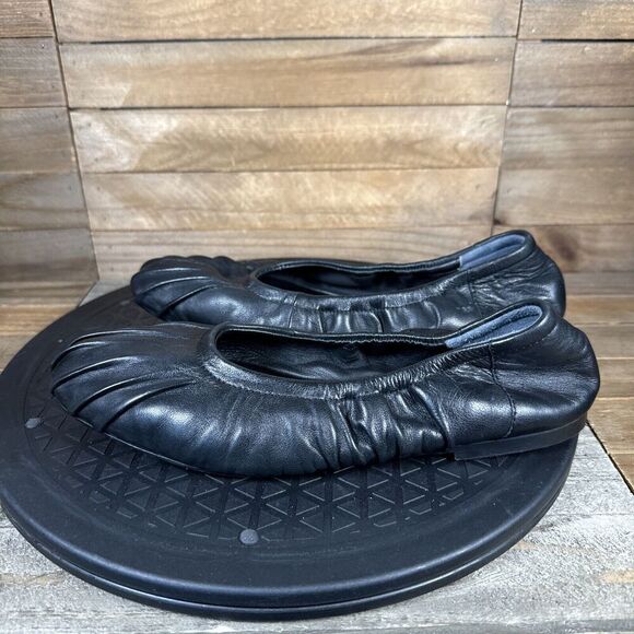 Free People Womens Sz 6.5 Ruched Black Leather CARA Elasticized Ballet Flats - Picture 3 of 10